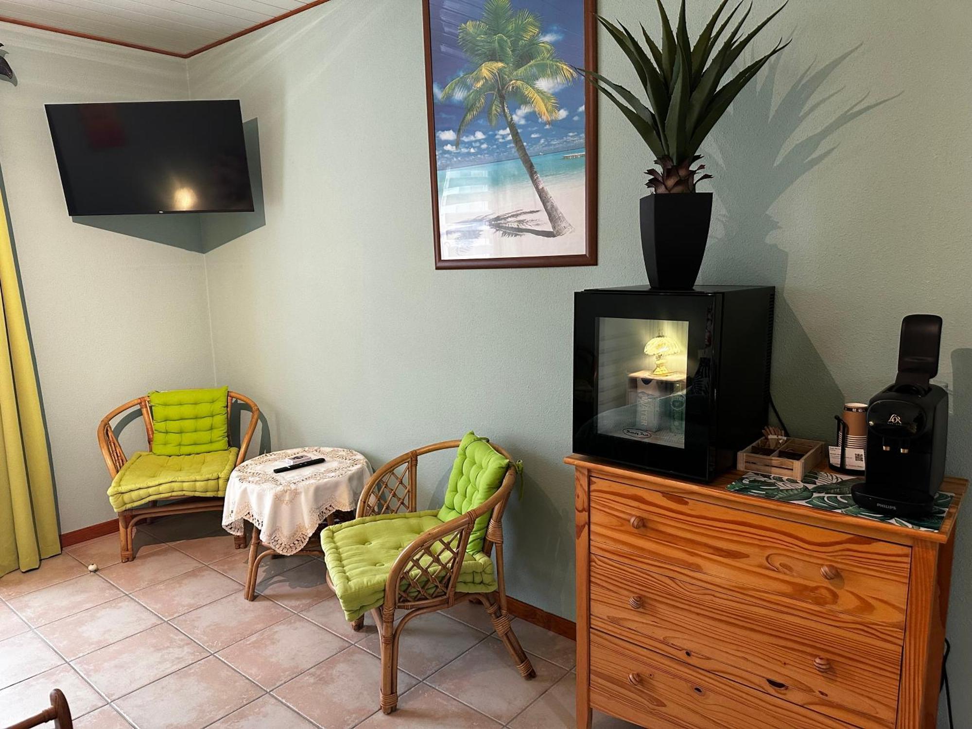 Oasis Des Corbieres Bed & Breakfast Boutenac Exterior photo